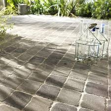 Pave Antinea Nuance Gris 10 X 10 Cm Ep 3 7 Cm Terrasse Pave Paves Exterieur Amenagement Paysager Devant Maison