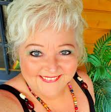 Wauwwww, wat een overweldigende felicitaties, super leuk ‼️❤️👏 Mede  dankzij jullie lieve felicitaties, cadeaus, whats apps en andere berichten  voelde ik me ècht jarig!! 🥰 Morgen nog even alles in alle rust