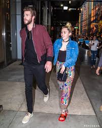 Miley cyrus and liam hemsworth's love story was one for the ages. Miley Cyrus And Liam Hemsworth Hold Hands While Out In Nyc Liam Hemsworth And Miley Liam Hemsworth Miley Cyrus