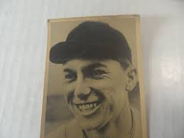 3A-11 1936 Goudey Wide Pen Premium series (R314) MEL HARDER baseball card