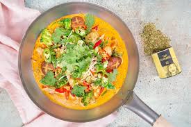 Wok Thai Curry Mit Hahnchen Und Erdnussen Rezept Thai Curry Rezept Thai Curry Thai Curry Mit Hahnchen
