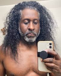 An ebony tan would be nice today. @selfiestevewallace