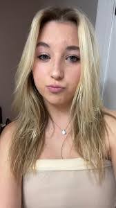 Anna Rausch's Instagram, Twitter & Facebook