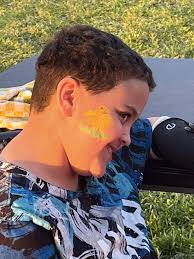 Hello! I am married, in college, 19 years old, and I love kids! I am a  biology pre-vet major at UCA and live in Conway, so my schedule is a little  crazy,