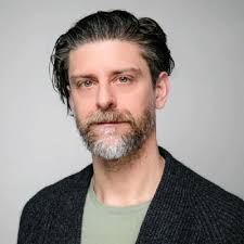 Aunque acabo de subirme hace poco a este barco llamado AOM, me siento tan  cómoda como si hubiera estado a bordo desde el principio. Agradezco  profundamente la oportunidad de tener "una habitación… |