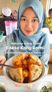 Ulama karismatik KH R Abdul Halim atau Ajengan Elim meninggal dunia, Senin  (10/2/2025). Sosok yang sempat menjabat Ketua MUI Cianjur hampir 40 tahun  tersebut meninggal usai menjalani perawatan di RSUD Sayang. Ajengan