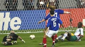 Le système de jeu et l'animation des 8 premières équipes, l'analyse du jeu des 24 autres participants, les aspects marquants, le jeu au poste, l'analyse des 161 buts de la coupe du monde. Le Parcours De Equipe De France Coupe Du Monde 2002 Youtube