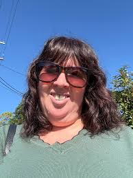 Hello, I'm Mo and something to know about me is that I grew up in the 1950s  and 60s. I think that Lewisham was at its best then with 5 parks within