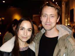 Bona, den sista bastiljonen för fritt tänkande. Ulf Lundells Son Gifter Sig Med Maria Andersson