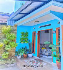 Rumah minimalis sederhana di kampung 2020 rumah minimalis. Inspirasi Yang Tepat Untuk Warna Cat Teras Rumah 2021 Helloshabby Com Interior And Exterior Solutions