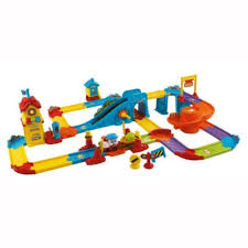 Tesco Direct Vtech Toot Toot Drivers Train Station Vtech Toy Wheel Training Toys
