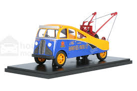 Dean's wrecker service has provided raleigh towing services in nc since 1985. Dodge Barnes Streamlined Wrecker Australia House Of Modelcars