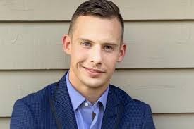 Clayton Kindred's Instagram, Twitter & Facebook