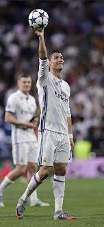 See more ideas about cristiano ronaldo wallpapers, ronaldo wallpapers, cristiano ronaldo. Cristiano Ronaldo Praises Real Madrid S Team Ethic Iphone 11 Wallpapers Free Download