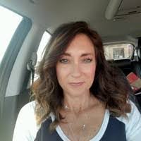 Melissa Saxton's Instagram, Twitter & Facebook