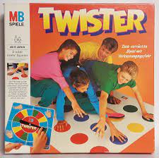 Twister achieves moments of dramatic and catastrophic high tension thanks to the deployment of special effects, while its character plot is a lazy excuse to gloat in those sequences of massive. Twister A5 Das Verruckte Spiel Mit Verknotungsgefahr Spiel Gebraucht Kaufen A02pefab41zzc