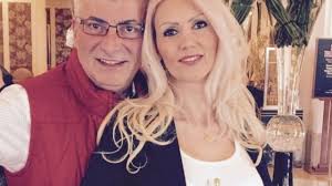 Fondatorul smurd arată că a fost găsit vinovat de justiția mediatică, deși nu a avut vreun rol în respectivele tragedii care i se impută. Iubita Lui PrigoanÄƒ DezvÄƒluie AdevÄƒratul Motiv Pentru Care StÄƒ Cu Omul De Afaceri Sunt FericitÄƒ CÄƒ