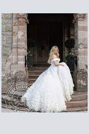 Watchprettylittleliarsonline.com does not store any files on its server. Die Schonsten Brautkleider Der Stars Kleid Hochzeit Little Liars Braut