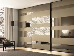 Lacquered Wooden Wardrobe With Sliding Doors Segmenta New Misuraemme Collection By Misuraemme Armario De Vidro Guarda Roupa Sem Porta Design De Guarda Roupa