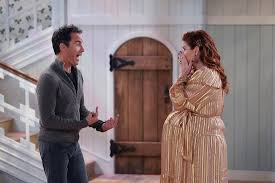 Debra Messing Went From Size Eight To Size Two On 'Will & Grace' Due To  Pressure – Diply