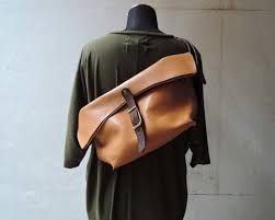 送料無料 orzo神戸レザーバッグショルダーbagメッセンジャー m a4対応ベージュｘダークブラウンor320 sumka cherez plecho sumka na plecho kozhanye sumki