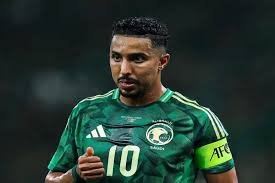 "الاتحاد الآسيوي" يحسم الجدل.. هذا هو "النجم العربي" الذي خطف جائزة الأفضل في آسيا 2025!