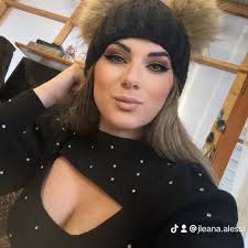 La coppia perfetta esiste, sai qual è? Quella che nonostante i loro litigi,  i loro alti e bassi, i momenti brutti e belli, continuano ancora insieme a  dargli tutto, quelli che continuano