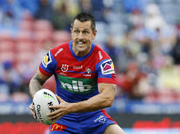 While mitchell pearce was directing the team around the paddock in his first session with the blues on thursday, his phone went off in his bag. Gh7kert2pn7dlm