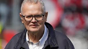 USA: Ku-Klux-Klan verteilt Flyer und bezieht sich auf Trump