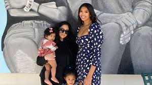 Vanessa laine bryant is an american model and businesswoman who also happens to be the former wife of the famous former nba player, kobe bryant who died in a helicopter crash in january 2020. Zu Ehren Von Kobe Und Gigi Vanessa Bryants Neues Profilfoto Promiflash De