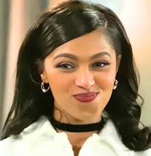 Tomas may actually feel a way once he SEES Eva with Izaiah. Tomas is trash,  and I hate that people tend to graze over that fact.