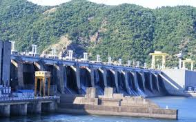 Face parte din graniţa dintre serbia şi românia. Tributul Pentru ConstrucÅ£ia Hidrocentralei PorÅ£ile De Fier I 11 LocalitÄÅ£i StrÄmutate Si Peste 100 De Oameni MorÅ£i In Accidente De MuncÄ Weekend De Weekend Prin Romania