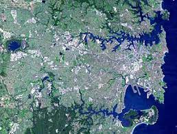 The georges river is an urban river in southern sydney that flows from the headwaters on the illawarra escarpment and appin down to the river mouth at botany bay. Georges River Wikipedia