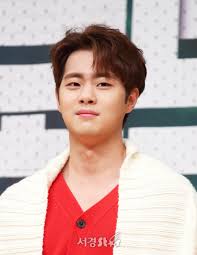2021년 2월 7일 경이로운 소문이 끝난 후 촬영한 스폐셜 예능인 '경이로운 귀환'에 이 사진 때문에 연관 검색어에 '조병규 버닝썬'이 한참 떠있기도 했다. ì¡°ë³'ê·œ ì¸¡ í•™í­ ì£¼ìž¥ ë„¤í‹°ì¦Œ ìžìˆ˜ í—ˆìœ„ ì‚¬ì‹¤ ì¸ì •í•´ ì„ ì²˜ ì „ë¬¸
