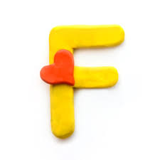 'die eu und die usa müssen führung zeigen. Gelbes Plastilinbuchstabe F Englisches Alphabet Mit Rotem Herzen Das Liebe Bedeutet Premium Foto