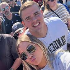 Wendy Tallant's Instagram, Twitter & Facebook