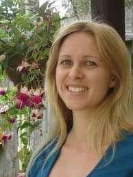 Amazon.co.jp: Ami Hart: 本、バイオグラフィー、最新アップデート