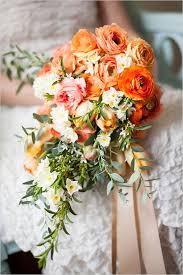Use mi padrino to easily organize the funding and planning of events including quinceaneras, tres años, weddings, and baby showers in the hispanic community. Cascading Citrus Bridal Bouquet Bridal Bouquet Citrus Wedding Wedding Bouquets