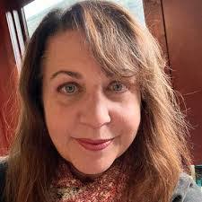 Jill Nadeau's Instagram, Twitter & Facebook