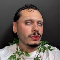 200+ "Martir" profiles