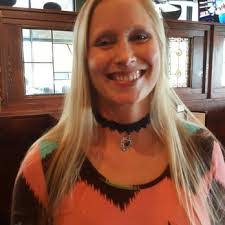 Julie Troxel's Instagram, Twitter & Facebook