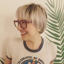 Laura Boland's Instagram, Twitter & Facebook