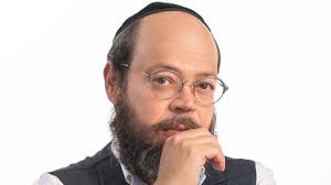 המדינה מתמודדת בימים אלה עם גל שלישי של המגפה, וגורמי רפואה מזהירים מפני מחסור בתרופות ובבלוני חמצן בבתי החולים. Wbf F7elaut8sm