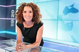 … née le 20 septembre 1975 à villefranche de rouergue mariée et mère de deux enfants marie sophie lacarrau démarre sa … Qui Est Marie Sophie Lacarrau La Remplacante De Jean Pierre Pernaut Au 13 Heures De Tf1 Rennes Maville Com