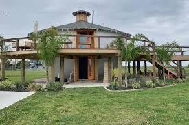 Turning An Oil Tank Into A Home: Galveston'S Kettle House Gets A Facelift  For New Tv Show – Houston Public Media