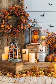 1001 Ideen Fur Erstaunliche Herbstdeko Fur Draussen Herbst Veranda Dekorationen Herbst Aussendekoration Und Herbst Dekoration