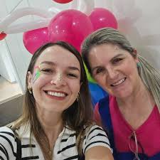 ✨Dia das Crianças✨ Nada é mais doce do que viver os planos de Deus desde a  infância! 🍯 Hoje celebramos nossas crianças, cheias da alegria e do amor  de Jesus. 🙏✨ #DiaDasCrianças #AVidaComJesusÉDoce