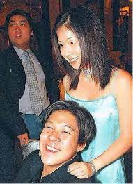 霍啟剛 kenneth fok, hong kong (china). éœå¯åˆšä¸¤å‰ä»»éƒ½æ˜¯ç™½å¯Œç¾Žååå¯¹éƒ­æ™¶æ™¶ç—´è¿·åŽŸæ¥èƒŒåŽæ˜¯èµŒçŽ‹ç‰µçº¿ News