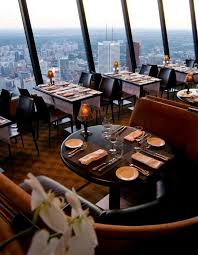 5 Restaurants In The World With Most Breathtaking Views Around The World City View Restaurant Cn Tower Restaurant Restaurant