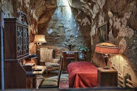 Once xqc reaches the +10 hour mark is when his degenerate side comes out and starts to become delusional. Al Capone S Jail Cell Eastern State Penitentiary Haunted Prison Penitentiary